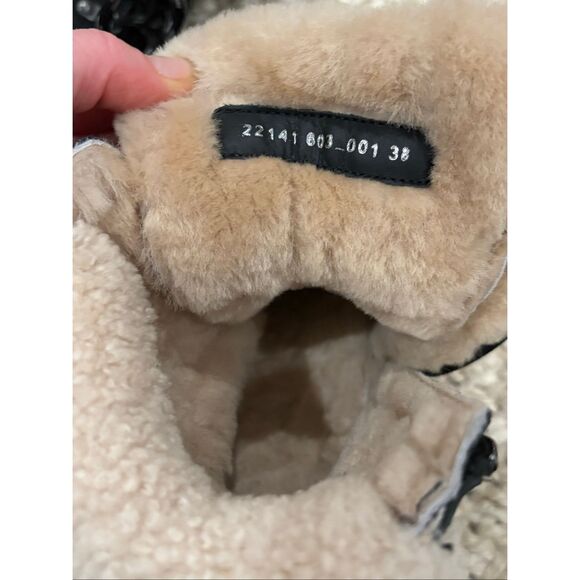 NWOB BOGNER split shearling ankle boots , $705 . Sz 38 - Picture 9 of 9